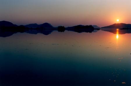 bonsoir  bienvenue  sur mon blog   pour vous un magnifique coucher de soleil